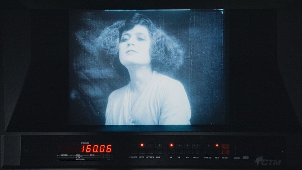 ELVIRA NOTARI. OLTRE IL SILENZIO arriva nelle sale italiane, tutte le proiezioni